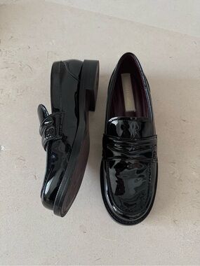 Franco Sarto Black Patent Loafers, US 8/EU 38.5